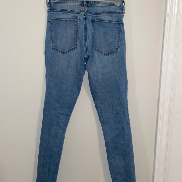 Blue jeans - Picture 3 of 3